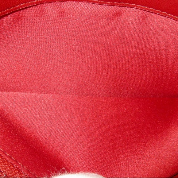 Chanel Wallet - Picture 10 of 17